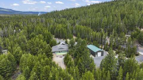 18142 Highway 58, Crescent Lake, OR 97733