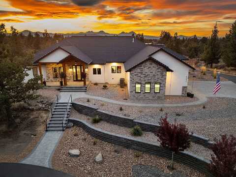62825 Montara Drive, Bend, OR 97701