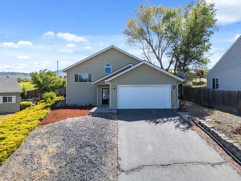 2330 James Martin Court, Klamath Falls, OR 97601