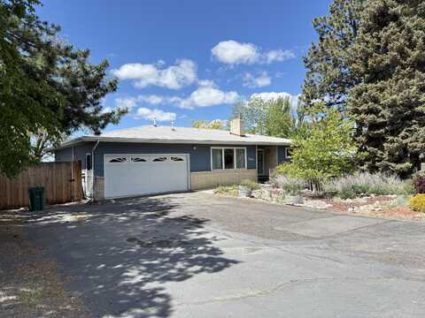 1104 Tamera Drive, Klamath Falls, OR 97603