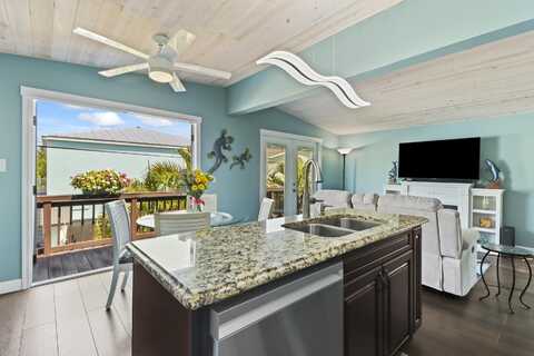 11 El Monte Lane, Big Coppitt, FL 33040