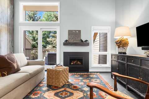 2226 Bonne Vie Condo Drive, Sun Valley, ID 83353