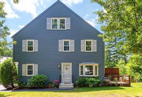 10 Oak Ridge Dr, Maynard, MA 01754