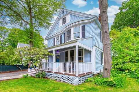 14 Thoreau Street, Concord, MA 01742