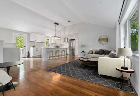 4 Jenkins Way, North Reading, MA 01864