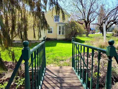 103 E Spring, Uniontown, WA 99179