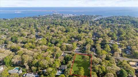 115 Bay Avenue E, Hampton Bays, NY 11946