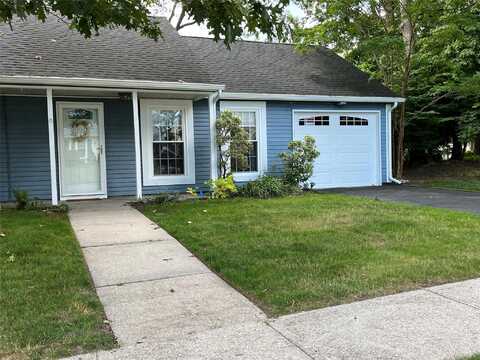 140a Laurance Lane, Ridge, NY 11961