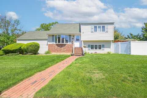 25 Baldwin Avenue, Massapequa, NY 11758