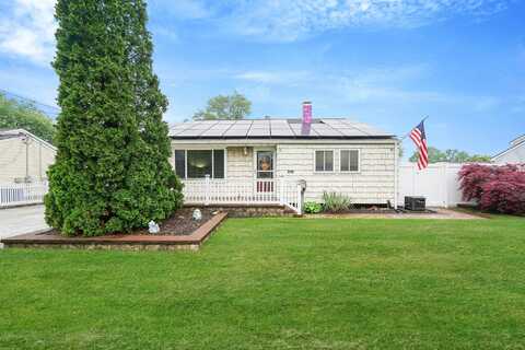 3114 Falcon Avenue, Medford, NY 11763