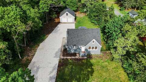 381 Wading River Road, Manorville, NY 11949