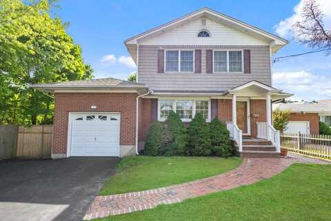 13 Irving Court, Hicksville, NY 11801