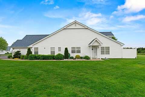 43 Summerfield Lane N, Aquebogue, NY 11901