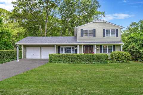 6 Washington Avenue, Miller Place, NY 11764
