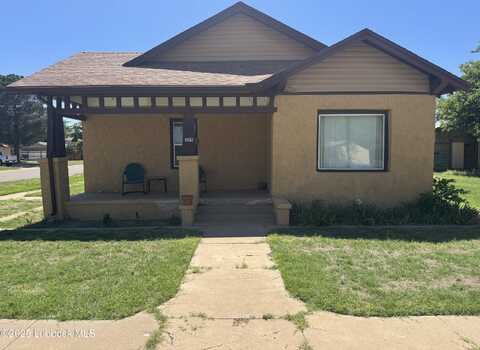 305 N 18th Street, Slaton, TX 79364
