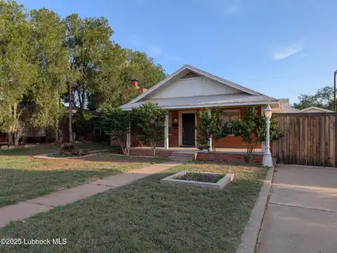4830 11th Street, Lubbock, TX 79416