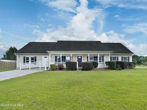 124 Camellia Creek Drive, Richlands, NC 28574