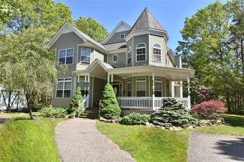 183 Middle Island rd. Road, Medford, NY 11763