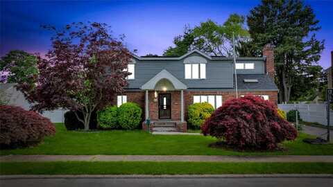 219 Evergreen Avenue, Bethpage, NY 11714