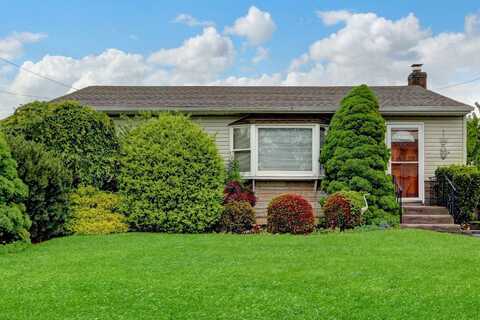 207 N 3rd Street, Bethpage, NY 11714