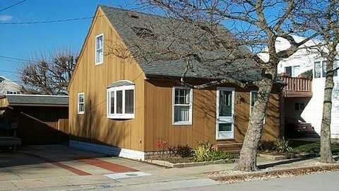 23 Garden City Avenue, Long Beach, NY 11569