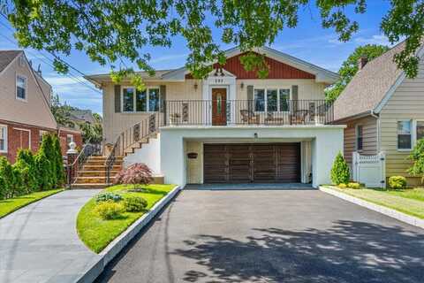 293 85 Avenue, Floral Park, NY 11001
