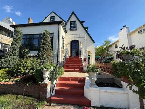 322 E Olive Street, Long Beach, NY 11561