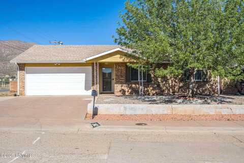 2412 Iowa Avenue, Alamogordo, NM 88310