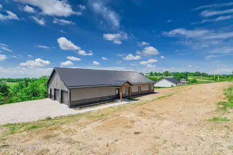 8206 BIG MEADOWS ROAD, Jefferson City, MO 65101