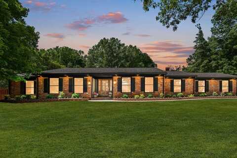 810 Cooper Drive, Lexington, KY 40502