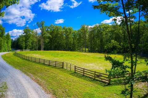 1185 Spruce Creek Drive, Jamestown, TN 38556