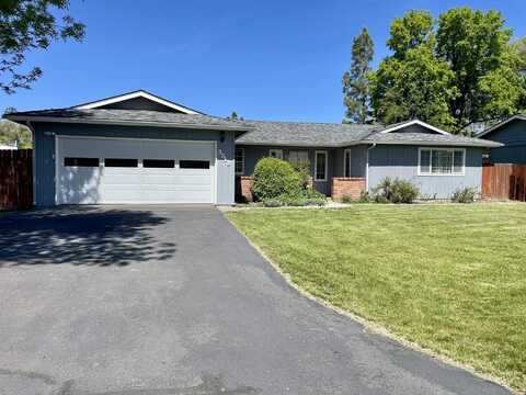3512 Coronado Way, Klamath Falls, OR 97603