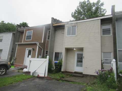 36 Sandburg Court, Middletown, NY 10941