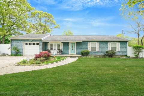 4 Allanwood Drive, Shirley, NY 11967