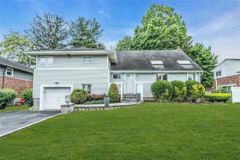 97 Westbury Avenue, Plainview, NY 11803