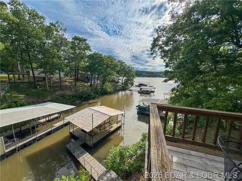 3501 Dogwood Point Rd, Stover, MO 65078