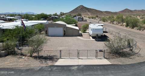775 W Comanche Dr, Quartzsite, AZ 85346