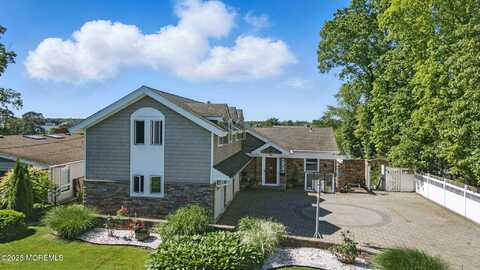141 Cranmoor Drive, Toms River, NJ 08753