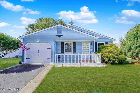 10 Inverell Drive, Toms River, NJ 08757