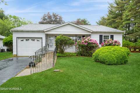 143 Westbrook Drive, Toms River, NJ 08757