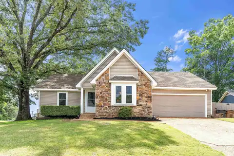 3033 DELVAN, Lakeland, TN 38002
