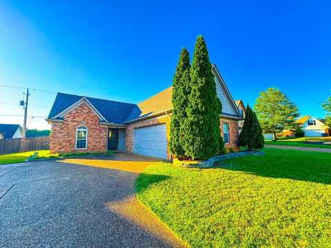 9904 AVERBURY, Cordova, TN 38016