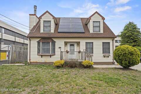 225 Buermann Avenue, Toms River, NJ 08753