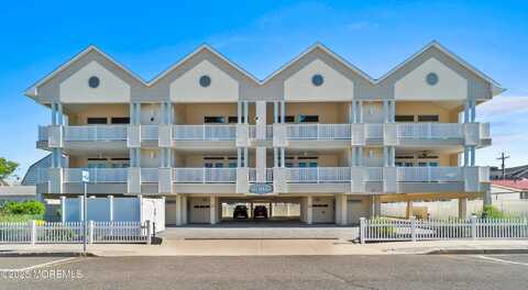 18 Sheridan Avenue, Seaside Heights, NJ 08751