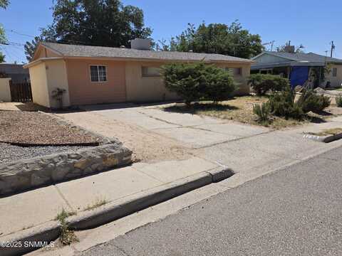 1755 Walden Drive, Las Cruces, NM 88001