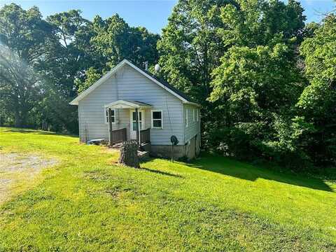 138 Main Street, Panama, IL 62077
