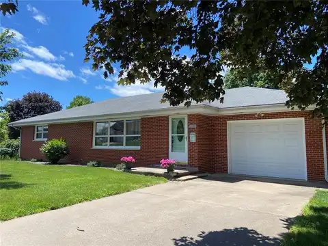 1018 S Spring Street, Palmyra, MO 63461