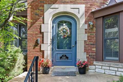 8145 University Drive, Clayton, MO 63105