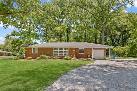 9 Roger Drive, Lebanon, IL 62254