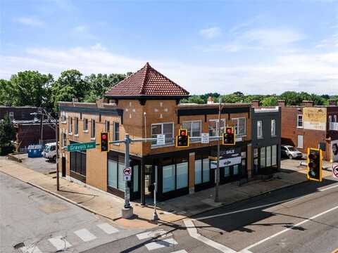 6800 gravios, Saint Louis, MO 63116